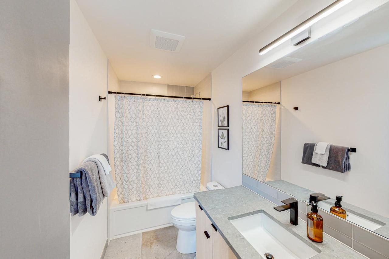 Northlake Nirvana Seattle Luaran gambar